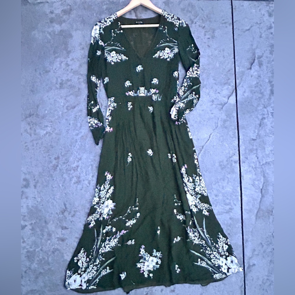 Massimo Dutti womens Sz 4 Green
Floral midi Dress V-Neck lined side zip
pullover - Picture 6 of 8